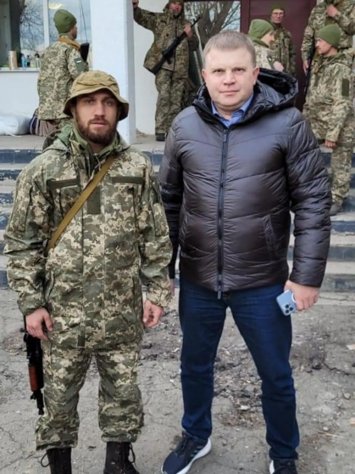 Box-Superstar Vasiliy Lomachenko zieht in der Ukraine in den Krieg