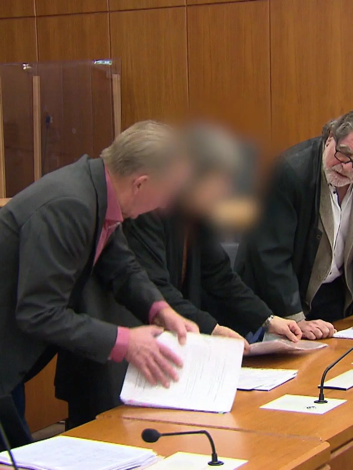 Mutmaßliche Sektenführerin Sylvia D. am Frankfurter Landgericht.