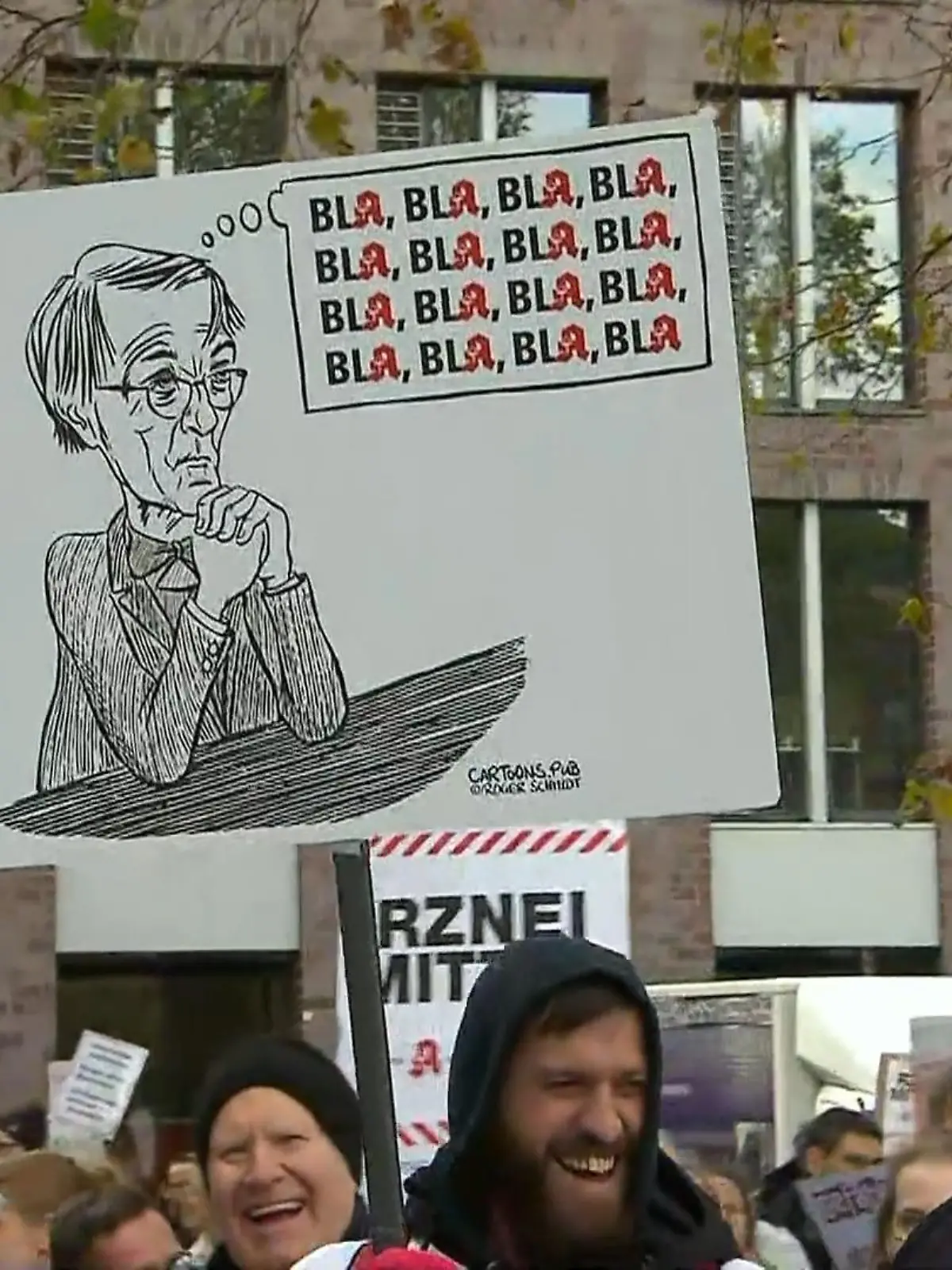 Bild zu: "Arztpraxen und Apotheken dicht"