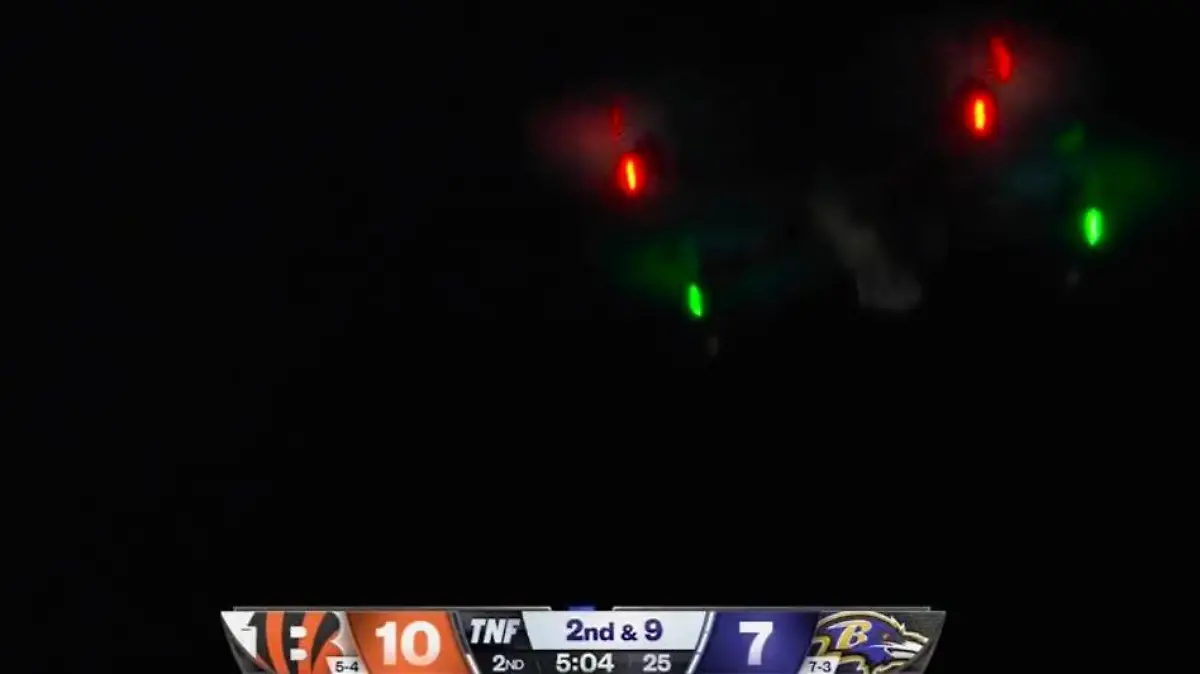 Die TV-Aufnahmen zeigten immer wieder die Drohne im NFL-Stadion