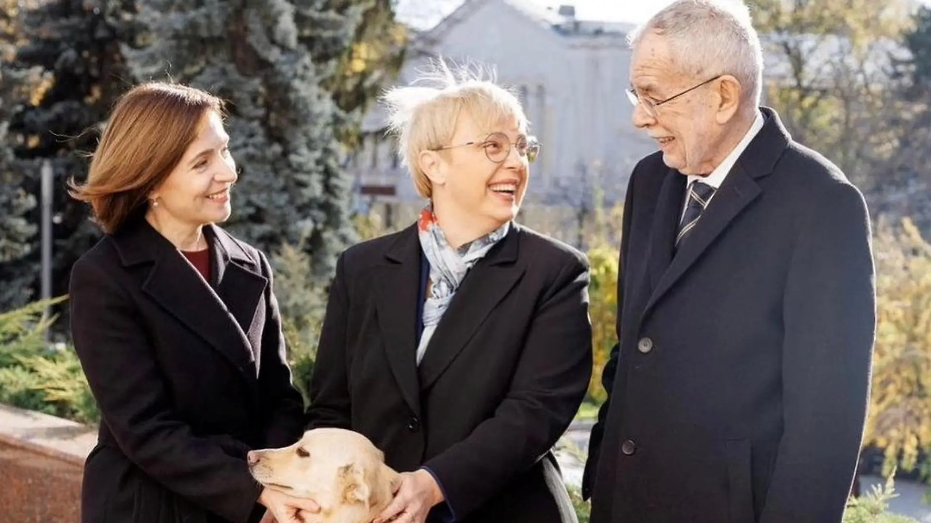 Moldova's President Maia Sandu and her dog greet Austria's President Alexander Van der Bellen and Slovenia's President Natasa Pirc Musar in Chisinau, Moldova November 16, 2023, in this handout picture. Maia Sandu via Instagram/Handout via REUTERS THIS IMAGE HAS BEEN SUPPLIED BY A THIRD PARTY. MANDATORY CREDIT. NO RESALES. NO ARCHIVES.