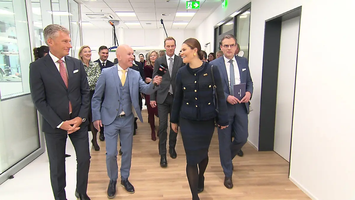 Michael Begasse trifft auf Prinzessin Victoria von Schweden.