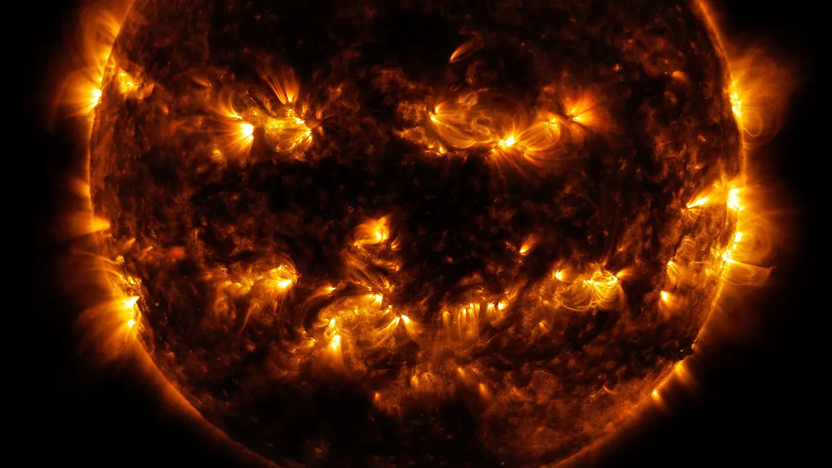 So gruselig kann die Sonne auch aussehen.