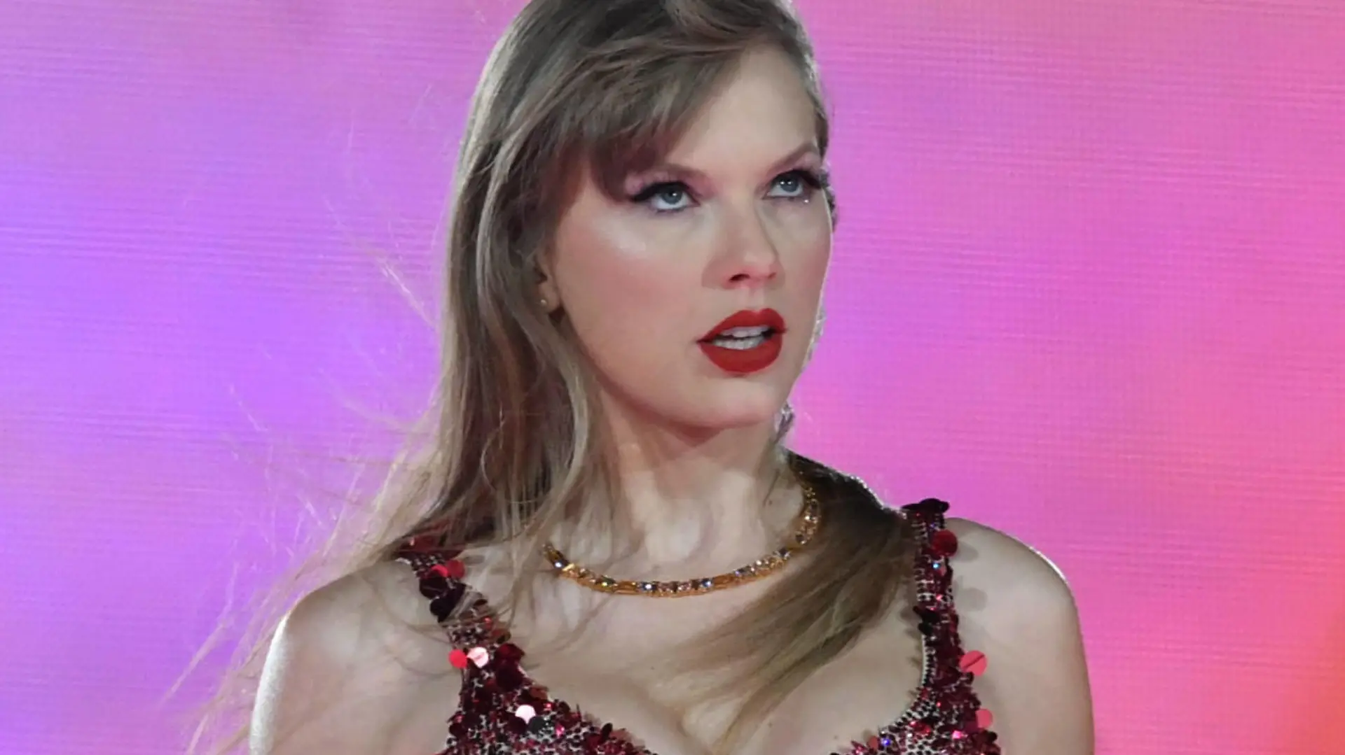 Taylor Swift gives her first show in Argentina Buenos Aires - In photos from November 9, 2023, Taylor Swift today opened the first of three sold-out shows scheduled in the country at River Plate s Monumental stadium. Buenos Aires Argentina PUBLICATIONxNOTxINxARG Copyright: xLatinxAmericaxNewsxAgencyxx 09-11-2023_buenos_aires-_en_las_fotos-8