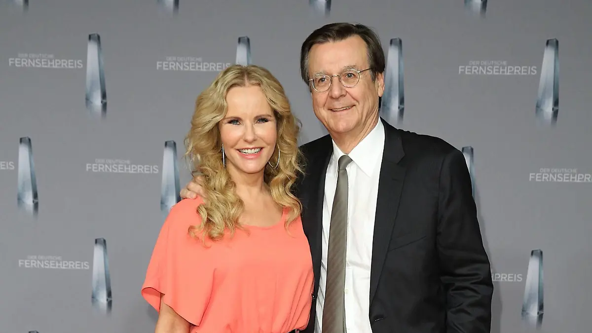 Katja Burkard und Hans Mahr bei der Verleihung Deutscher Fernsehpreis am 13.01.2016 in Düsseldorf Deutscher Fernsehpreis 2016 in Duesseldorf PUBLICATIONxINxGERxSUIxAUTxONLYKatja Burkard and Hans Mahr at the award Ceremony German Television at 13 01 2016 in Dusseldorf German Television 2016 in Duesseldorf PUBLICATIONxINxGERxSUIxAUTxONLY