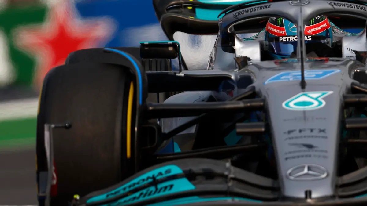  Formula 1 2022: Mexico City GP AUTODROMO HERMANOS RODRIGUEZ, MEXICO - OCTOBER 28: George Russell, Mercedes W13 during the Mexico City GP at Autodromo Hermanos Rodriguez on Friday October 28, 2022 in Mexico City, Mexico. Photo by Zak Mauger / LAT Images Images PUBLICATIONxINxGERxSUIxAUTxHUNxONLY GP2220_150253_U1A1971_1