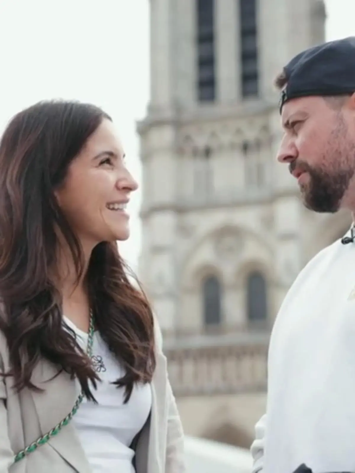Chryssanthi Kavazi und Felix von Jascheroff drehen gemeinsam in Paris.