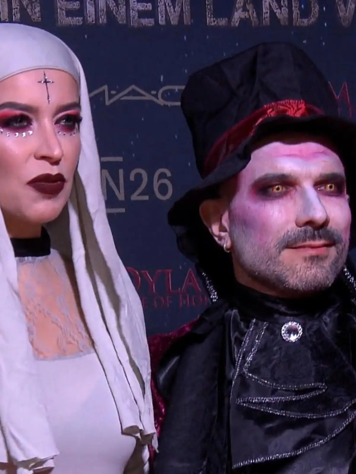 Gruseliges Schaulaufen bei Sam Dylans Halloween-Party.