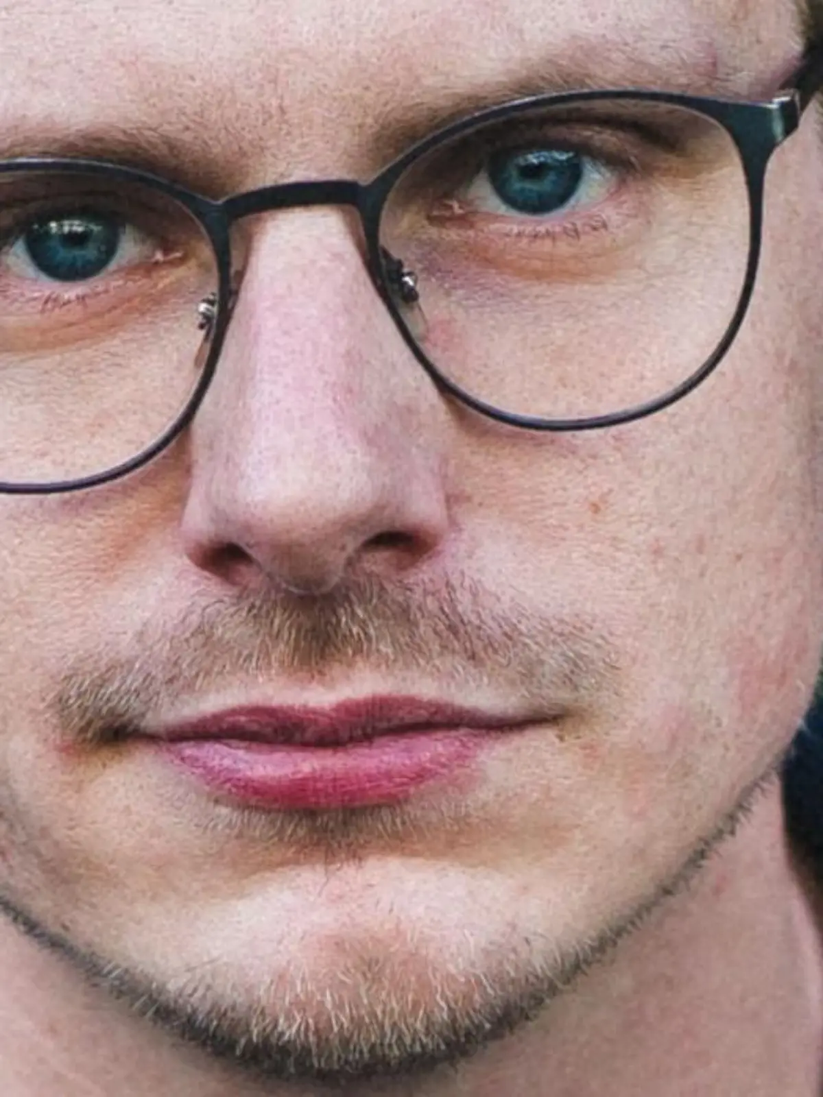 Moritz Neumeier hat ein Buch geschrieben über Urlaub trotz Kindern