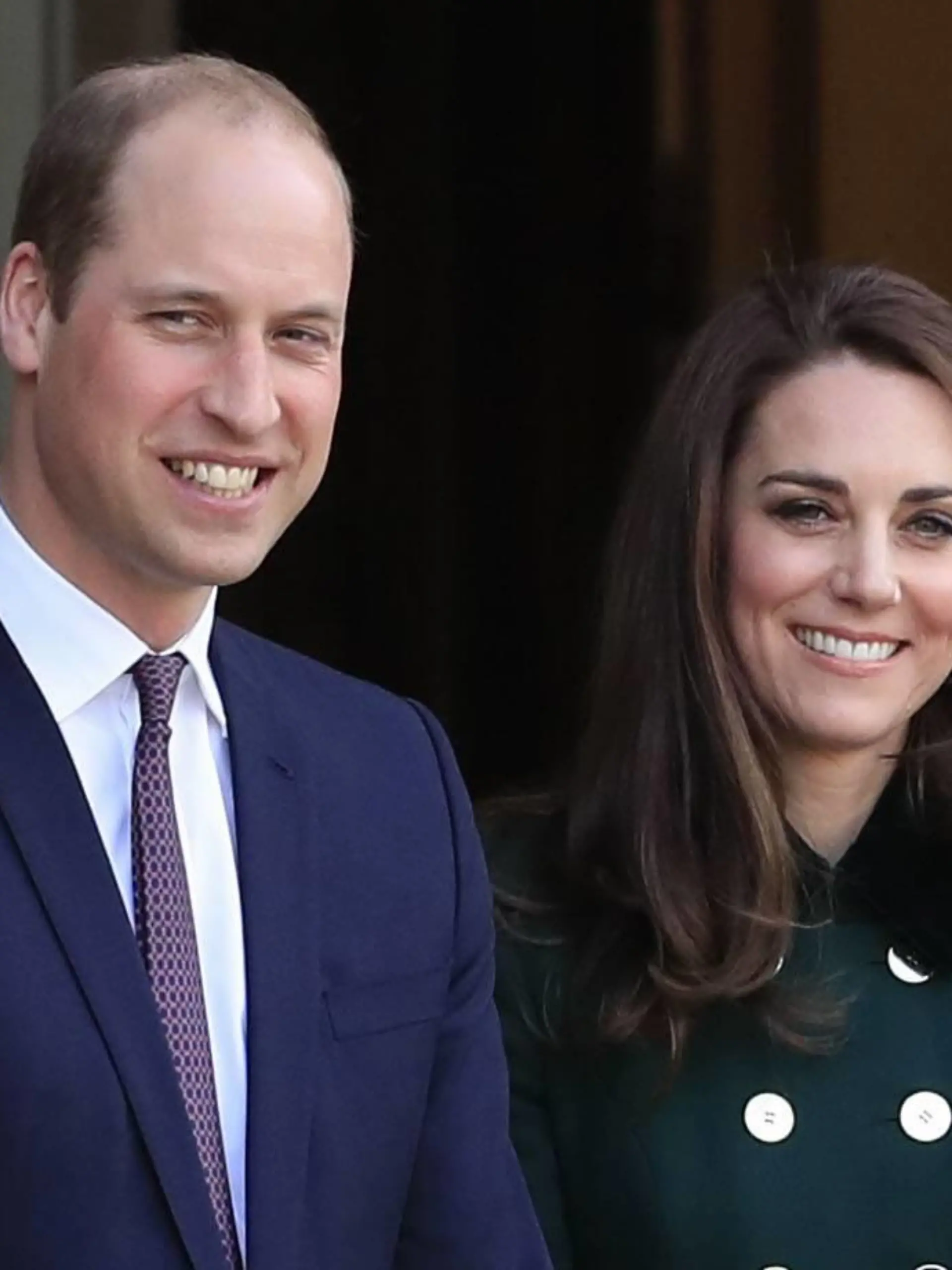 Bilder des Tages Le Prince William Duc de cambridge et son epouse la duchesse de Cambdrige Kate Middleton CELEBRITES : Visite Officielle du Duc et de la Duchesse de Cambridge - Elysee - 17/03/2017 GwendolineLeGoff/Panoramic PUBLICATIONxNOTxINxFRAxITAxBEL

Images the Day Le Prince William Duc de Cambridge Et Sun epouse La Duchesse de  Kate Middleton celebrites Visite Officielle you Duc Et de La Duchesse de Cambridge Elysee 17 03 2017 GwendolineLeGoff Panoramic PUBLICATIONxNOTxINxFRAxITAxBEL  