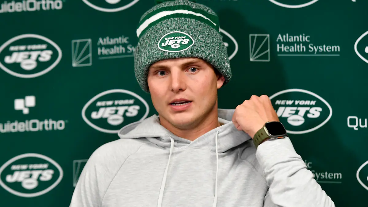 New York Jets quarterback Zach Wilson meets with reporters after the team's NFL football game against the Buffalo Bills in Orchard Park, N.Y., Sunday, Nov. 19, 2023. The Bills won 32-6. (AP Photo/Jeffrey T. Barnes )