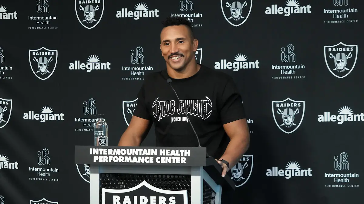 NFL, American Football Herren, USA Las Vegas Raiders Training Camp Jul 31, 2023 Henderson, NV, USA Las Vegas Raiders fullback Jakob Johnson during training camp press conference, PK, Pressekonferenz at the Intermountain Health Performance Center. Henderson Intermountain Health Performance Center NV United States, EDITORIAL USE ONLY PUBLICATIONxINxGERxSUIxAUTxONLY Copyright: xKirbyxLeex 20230731_jla_al2_308