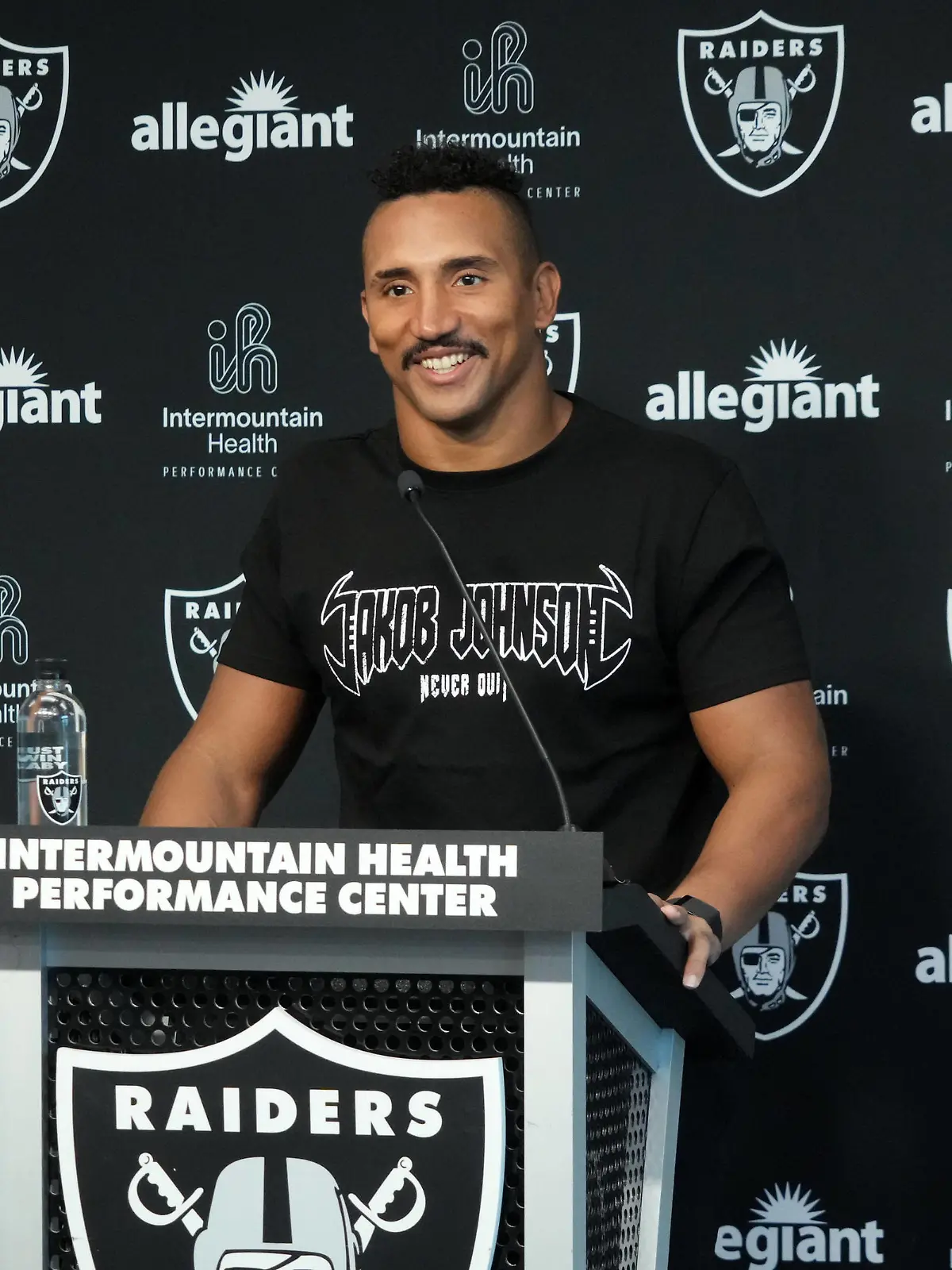 NFL, American Football Herren, USA Las Vegas Raiders Training Camp Jul 31, 2023 Henderson, NV, USA Las Vegas Raiders fullback Jakob Johnson during training camp press conference, PK, Pressekonferenz at the Intermountain Health Performance Center. Henderson Intermountain Health Performance Center NV United States, EDITORIAL USE ONLY PUBLICATIONxINxGERxSUIxAUTxONLY Copyright: xKirbyxLeex 20230731_jla_al2_308