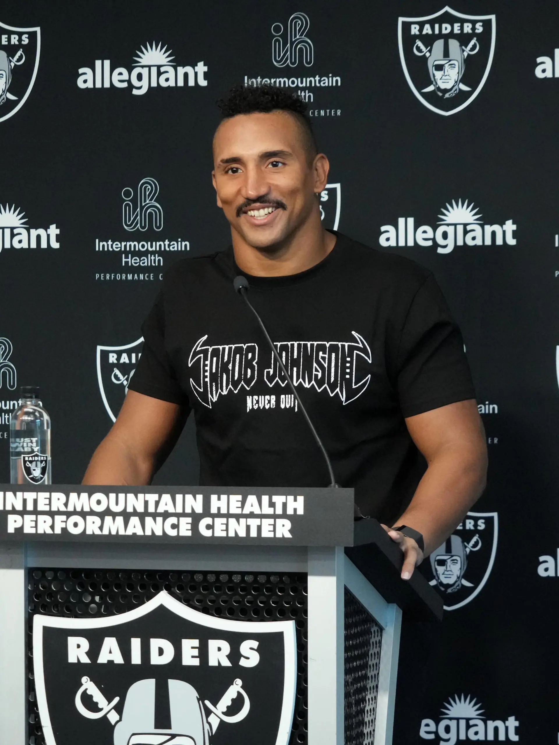 NFL, American Football Herren, USA Las Vegas Raiders Training Camp Jul 31, 2023 Henderson, NV, USA Las Vegas Raiders fullback Jakob Johnson during training camp press conference, PK, Pressekonferenz at the Intermountain Health Performance Center. Henderson Intermountain Health Performance Center NV United States, EDITORIAL USE ONLY PUBLICATIONxINxGERxSUIxAUTxONLY Copyright: xKirbyxLeex 20230731_jla_al2_308