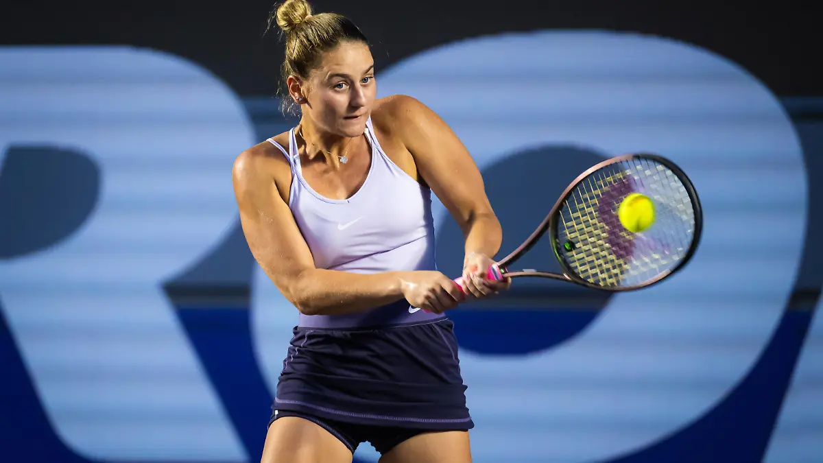 October 18, 2022, GUADALAJARA, MEXICO: Marta Kostyuk of Ukraine in action during the second round of the 2022 WTA, Tennis Damen Guadalajara Open Akron WTA 1000 tennis tournament against Maria Sakkari of Greece GUADALAJARA MEXICO - ZUMAa181 20221018_zaa_a181_213 Copyright: xRobxPrangex 