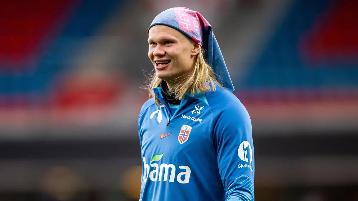 231115 Erling Braut Haaland of the Norwegian national football team during a training session on November 15, 2023 in Oslo. Photo: Vegard Grott / BILDBYRAN / kod VG / VG0556 bbeng fotball football soccer fotboll trening träning training practice norge norway *** 231115 Erling Braut Haaland of the Norwegian national football team during a training session on November 15, 2023 in Oslo Photo Vegard Grott BILDBYRAN code VG VG0556 bbeng fotball football soccer football training training practice norge norway PUBLICATIONxNOTxINxSWExNORxAUT Copyright: VEGARDxGRoTT BB231115VG016