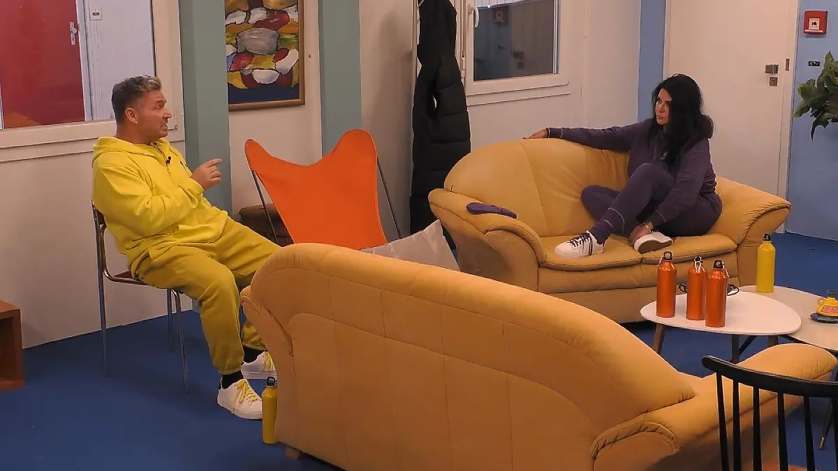 Titel: Promi Big Brother, Staffel 11. Copyright: SAT.1. Dieses Bild darf bis eine Woche nach Ausstrahlung honorarfrei fuer redaktionelle Zwecke und nur im Rahmen der Programmankuendigung verwendet werden. Spaetere Veroeffentlichungen sind nur nach Ruecksprache und ausdruecklicher Genehmigung der Seven.One Entertainment Group GmbH moeglich. Nicht fuer EPG! Verwendung nur mit vollstaendigem Copyrightvermerk. Das Foto darf nicht veraendert, bearbeitet und nur im Ganzen verwendet werden. Es darf nicht archiviert werden. Es darf nicht an Dritte weitergeleitet werden. Aneinanderreihung/Zusammenlegung/Kopplung von Bildern zum Zweck der Erstellung von Slide-Shows o.ä. nicht gestattet; Verbindung/Einfügen/Anfügen von Werbung nicht gestattet.
Bei Fragen: foto@seven.one
Voraussetzung fuer die Verwendung dieser Programmdaten ist die Zustimmung zu den Allgemeinen Geschaeftsbedingungen der Presselounges der Sen der der Seven.One Entertainment Group GmbH.