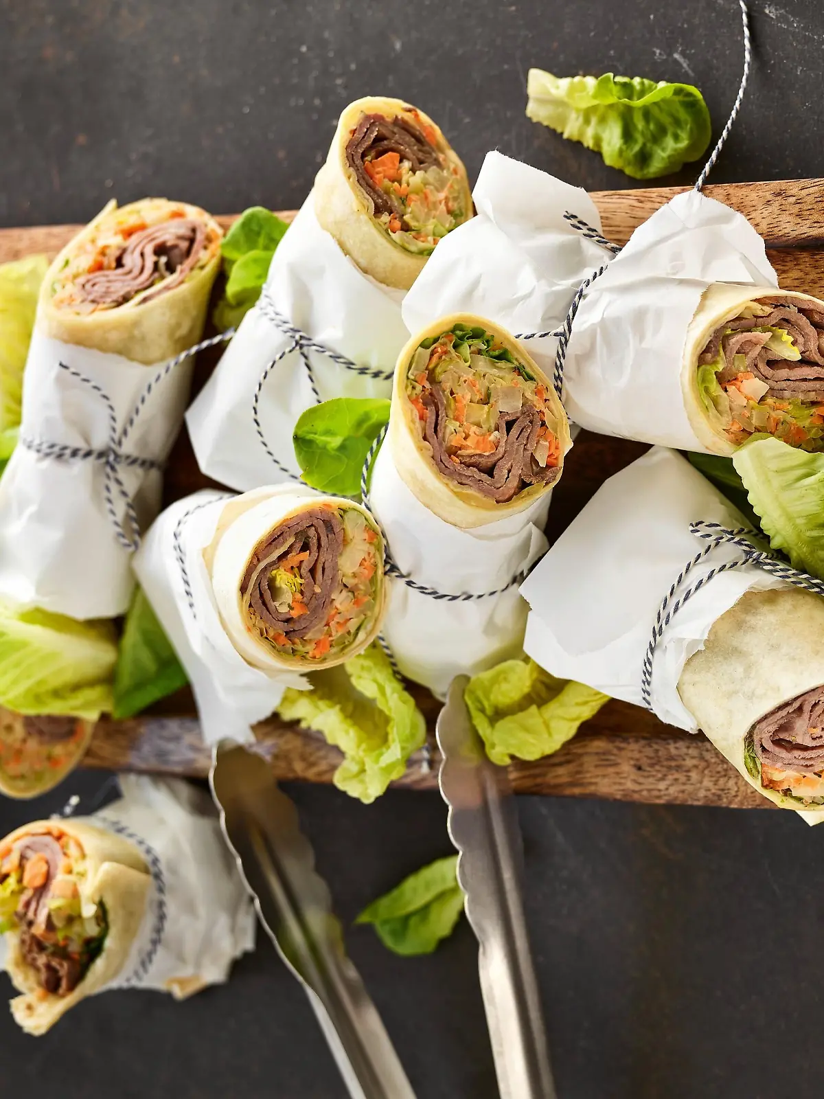 Tortilla-Wraps mit Roastbeef und Coleslaw von Su Vössing