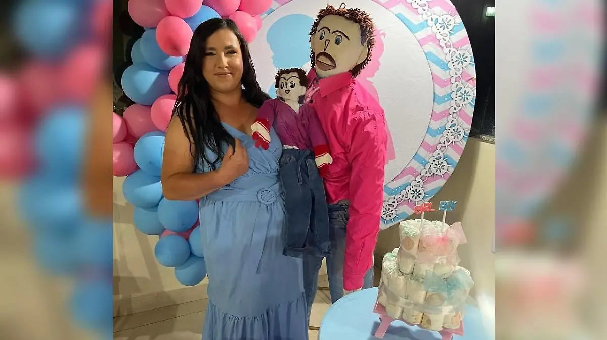 Meirivone, Marcelo und ihr Sohn Marcelinho bei der Babyparty. Das Geschlecht ihres zweiten Stoffpuppenkinds wurde vor 40 Gästen enthüllt. Es wird ein Mädchen.