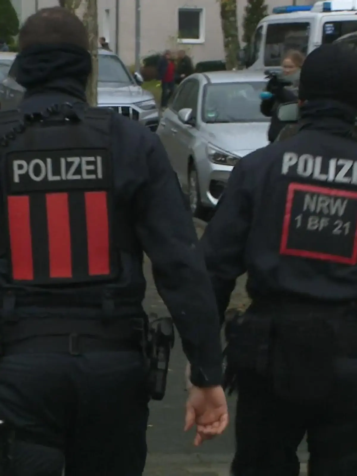 Bild zu: "Durchsuchungen auch in NRW"