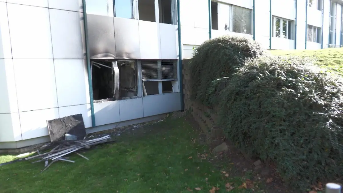 Brandanschlag auf Flüchtlingsunterkunft in Bautzen Entsetzen in Sachsen