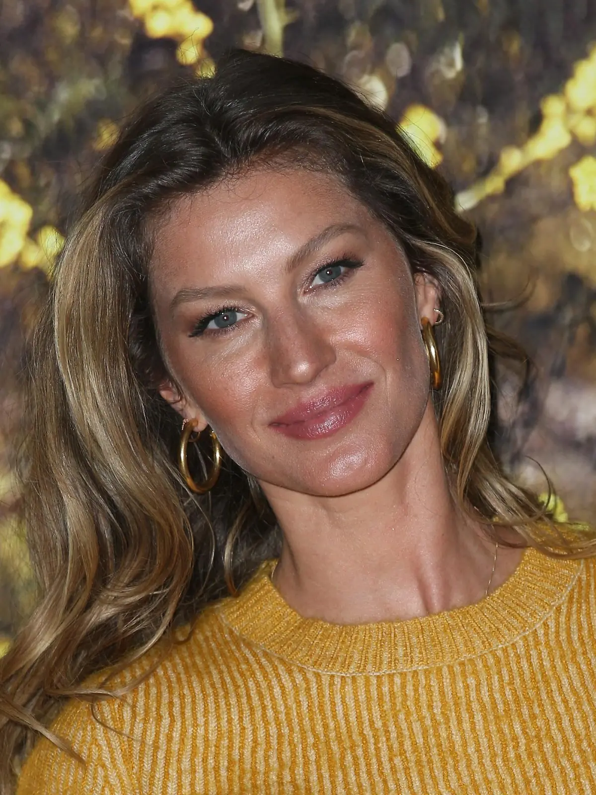 Autogramme und Signierstunde mit Gisele Buendchen am 03.04.2019 in der Thalia-Buchhandlung in der Europa Passage Hamburg. In Ihrem ersten Buch Lessons erzaehlt das Supermodel, wie sie durch die Herausforderungen ihres Lebens zu einem spirituellen Menschen wurde. Gisele BÃ_ndchen