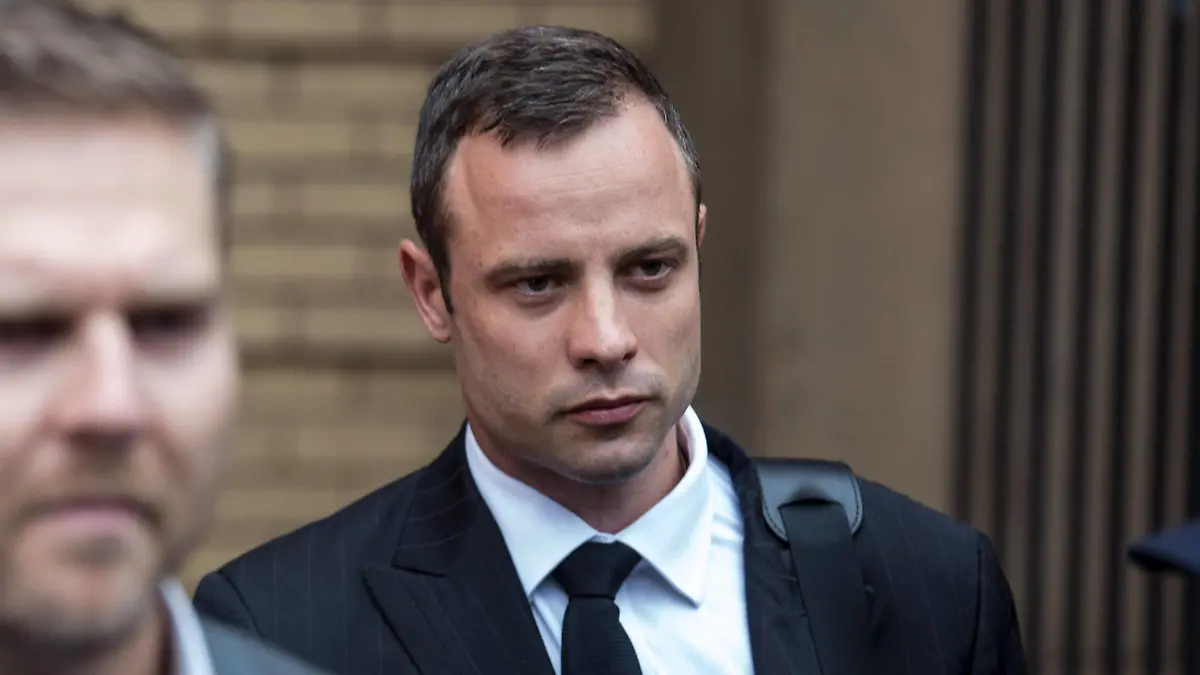 Oscar Pistorius Murder Trial PRETORIA, SOUTH AFRICA - MARCH 13: Oscar Pistorius leaves the Pretoria High Court on March 13, 2014, in Pretoria, South Africa. Oscar Pistorius stands accused of the murder of his girlfriend, Reeva Steenkamp, on February 14, 2013. This is Pistorius official trial, the result of which will determine the paralympian athlete s fate. ( PUBLICATIONxINxGERxSUIxAUTxONLY Gallo00041111
Oscar Pistorius Murder Trial Pretoria South Africa March 13 Oscar Pistorius Leaves The Pretoria High Court ON March 13 2014 in Pretoria South Africa Oscar Pistorius stands Accused of The Murder of His Girlfriend Reeva Steenkamp ON February 14 2013 This IS Pistorius Official Trial The Result of Which will determine The Paralympians Athlete S Fate PUBLICATIONxINxGERxSUIxAUTxONLY Gallo00041111