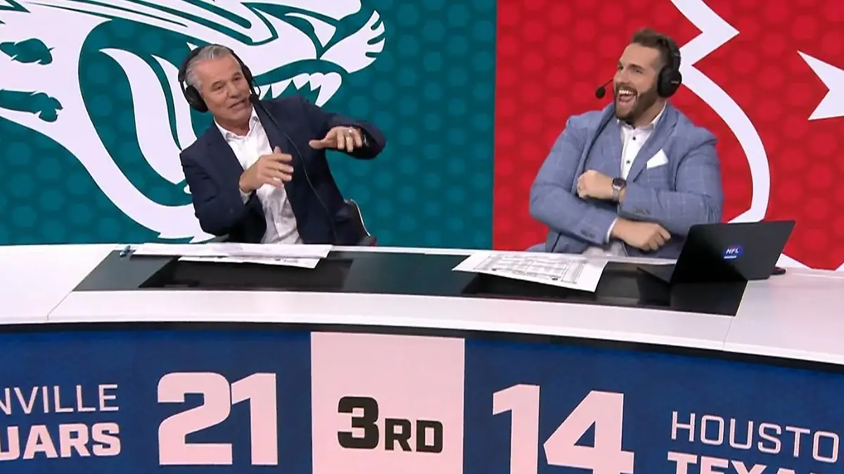Nicht schlecht, Herr Stecker! Den Song kennt unser Moderator in und auswendig: Rapper's Delight von "The Sugarhill Gang" lässt Stecko so richtig losrappen. Björn Werner und der NFL-Community gefällt's.