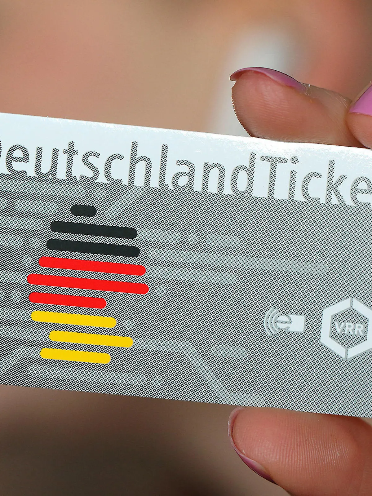 Das Deutschlandticket ist ab sofort verfügbar.