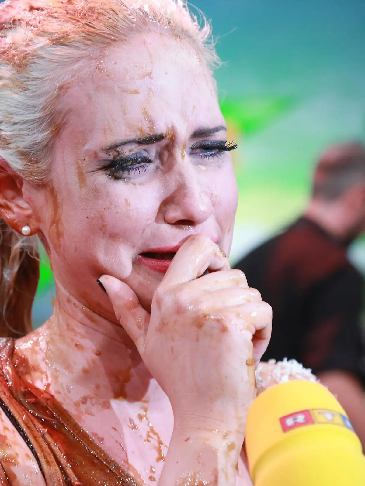 Sarah Knappik ist im Finale