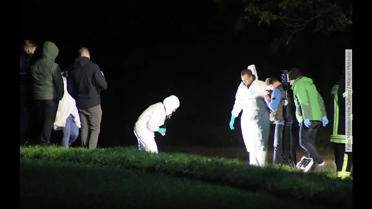 Die Leiche wurde auf einem Feld gefunden. Vermutlich hat der Ex-Mann der Lebensgefährtin den Mann umgebracht.