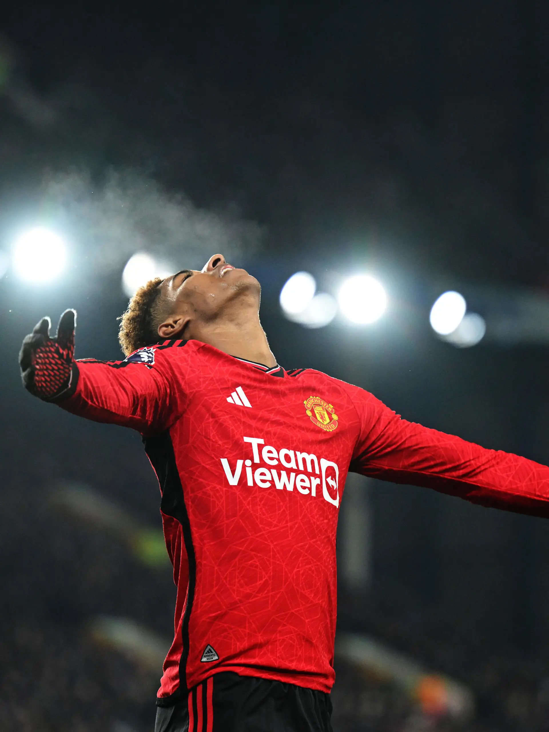 LIVERPOOL, ENGLAND - NOVEMBER 26: Marcus Rashford of Manchester United reacts after a missed chance during the Premier League match between Everton FC and Manchester United at Goodison Park on November 26, 2023 in Liverpool, England. (Photo by Michael Regan/Getty Images)