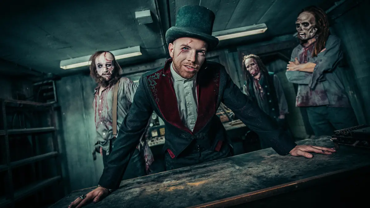 Die Band "Dominum" rund um Frontmann Dr. Dead tritt im Zombie-Look auf.