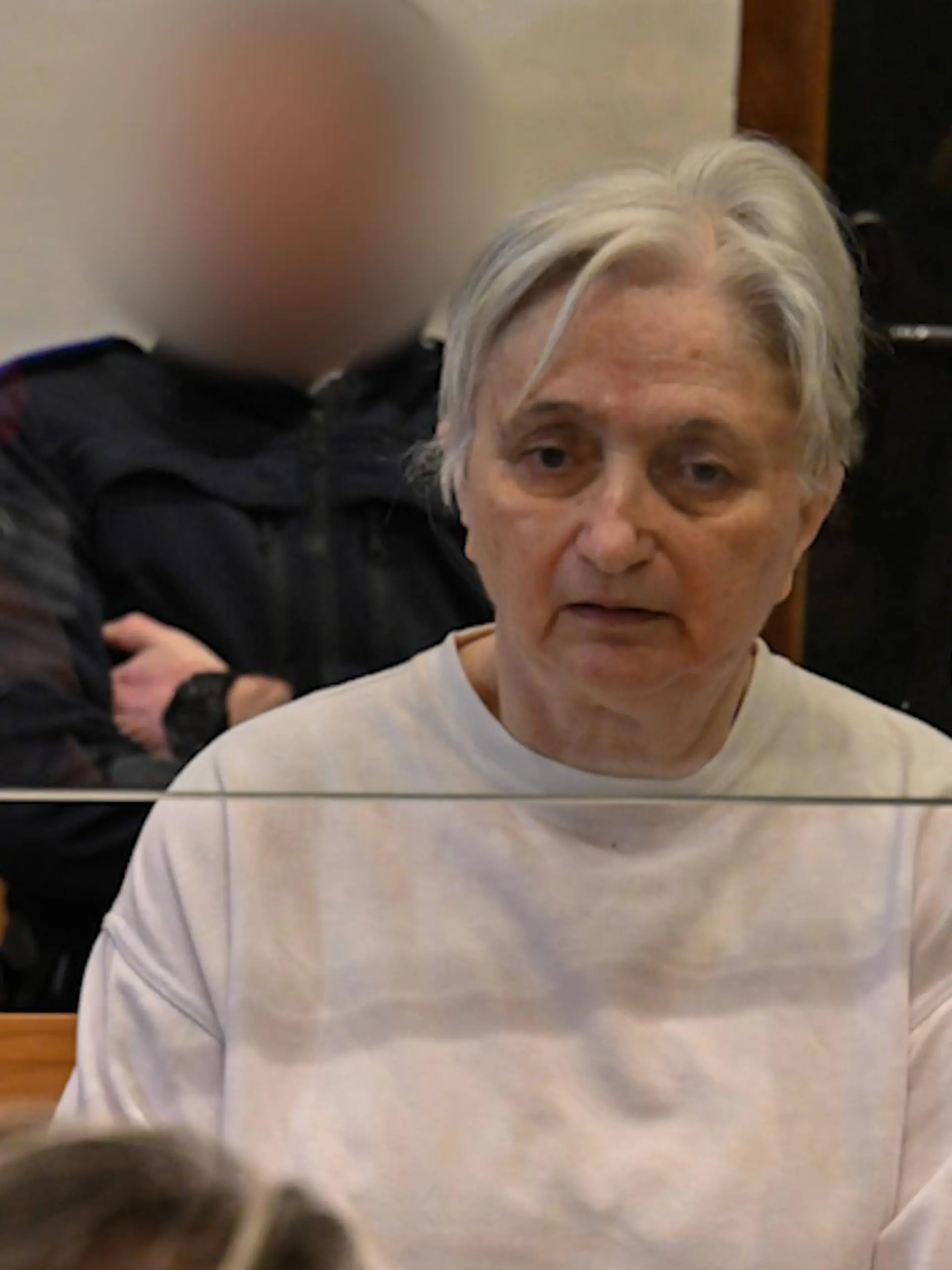 Monique Olivier (75) muss sich wegen der mutmaßlichen Beihilfe an mehreren Morden ihres Ex-Mannes Michel Fourniret († 79) vor Gericht verantworten.