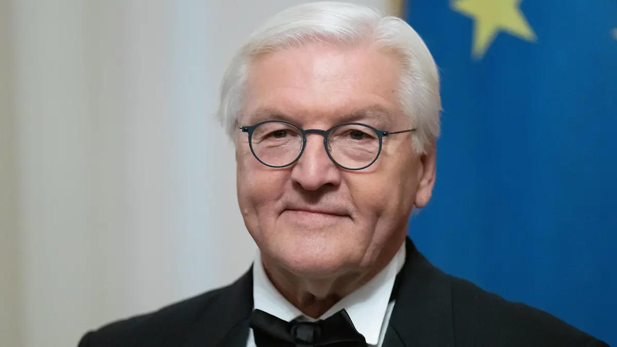 RECORD DATE NOT STATED Bundespräsident Frank-Walter Steinmeier 17.10.2022 Staatsbankett zu Ehren von König Felipe VI. und Königin Letizia von Spanien mit Bundespräsident Frank-Walter Steinmeier und Elke Büdenbender Berlin Berlin GER *** Federal President Frank Walter Steinmeier 17 10 2022 State Banquet in honor of King Felipe VI and Queen Letizia of Spain with Federal President Frank Walter Steinmeier and Elke Büdenbender Berlin Berlin GER