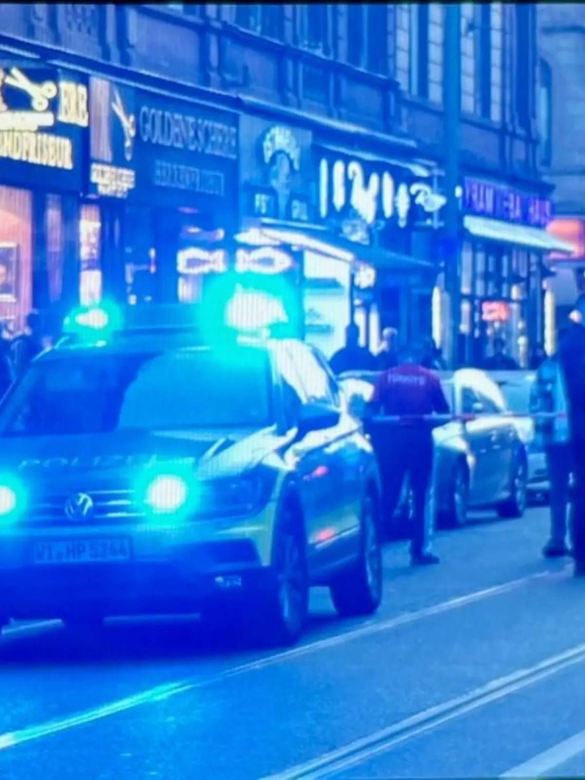 Leider keine Seltenheit: Polizei-Großaufgebot im Frankfurter Bahnhofsviertel am Dienstagabend.