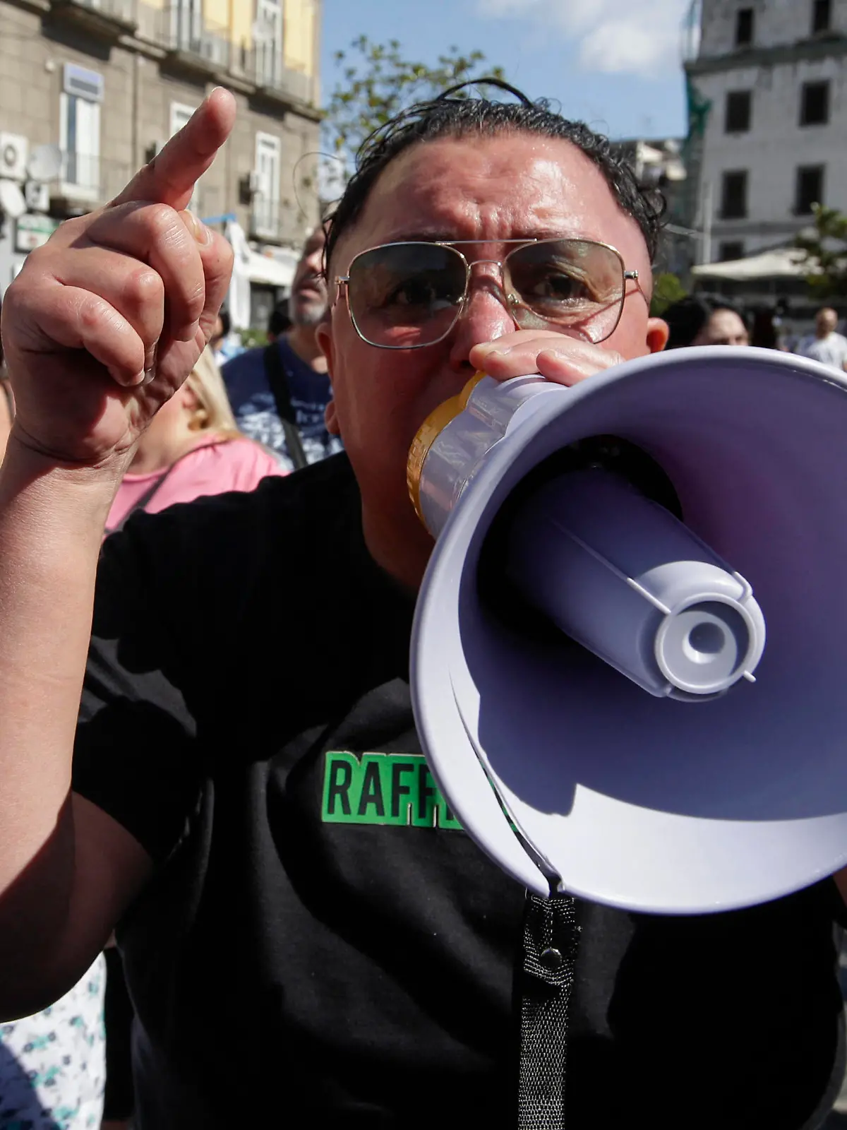 The demonstration that took place in Naples for the suspension of the basic income by the government, stopping first at the headquarters of the Fratelli di Italia party and then at the INPS headquarters The demonstration that took place in Naples for the suspension of the basic income by the government, stopping first at the headquarters of the Fratelli di Italia party and then at the INPS headquarters Naples Campania Italy PUBLICATIONxNOTxINxFRAxESPxUKxUSAxBELxPOL Copyright: xIPA/ABACAx BRIPA20230802_126 IPA/ABACAx BRIPA20230802_126