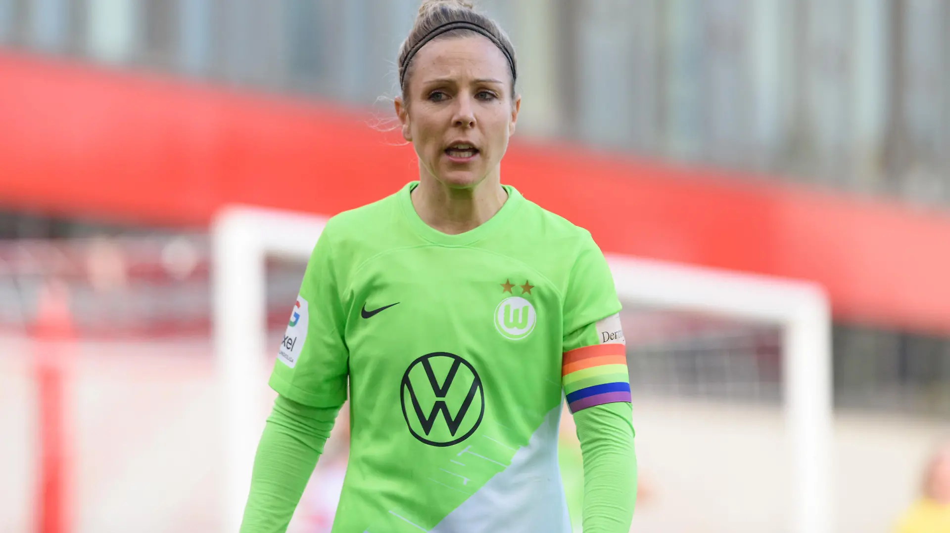 November 5, 2023, Munich, Bavaria, Germany: Munich, Germany, November 5th 2023: Svenja Huth (10 VfL Wolfsburg) during the Google Pixel Frauen Bundesliga match between FC Bayern Munich and VfL Wolfsburg at FC Bayern Campus, Germany. (Credit Image: © Sven Beyrich/Sport Press Photo via ZUMA Press) / action press