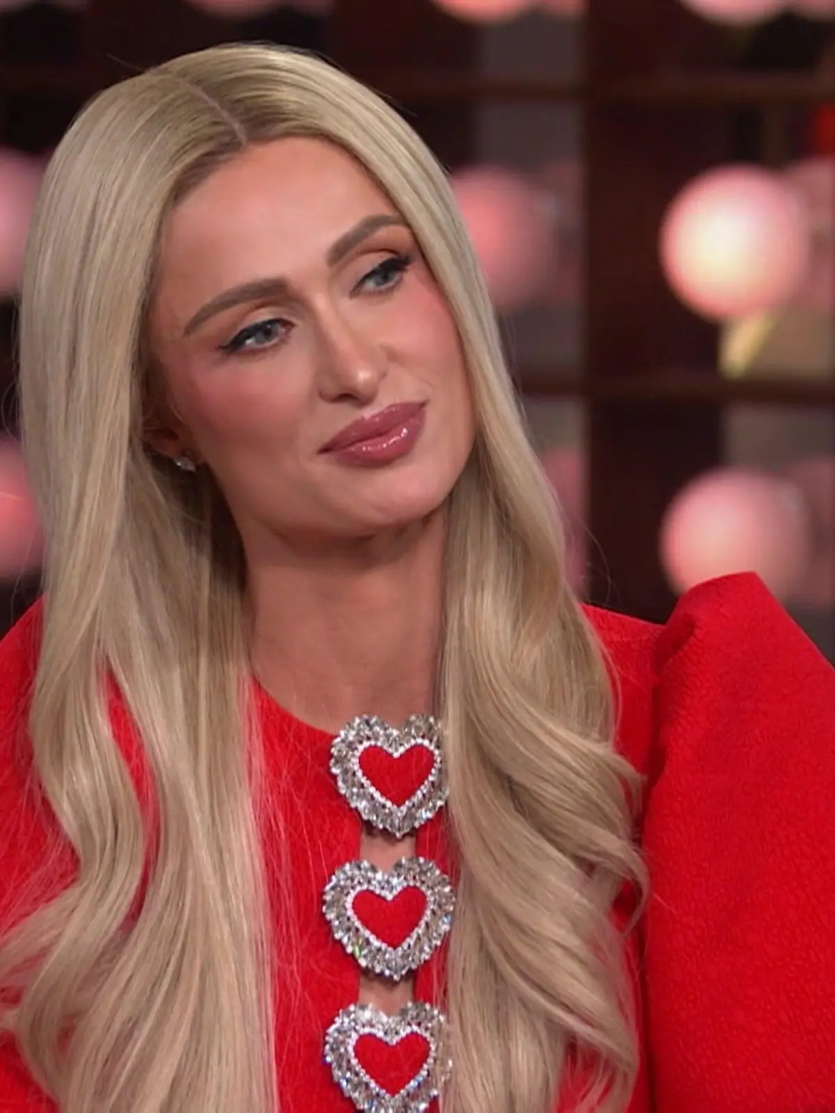 Bild zu: "Paris Hilton schwärmt von ihrer Tochter"