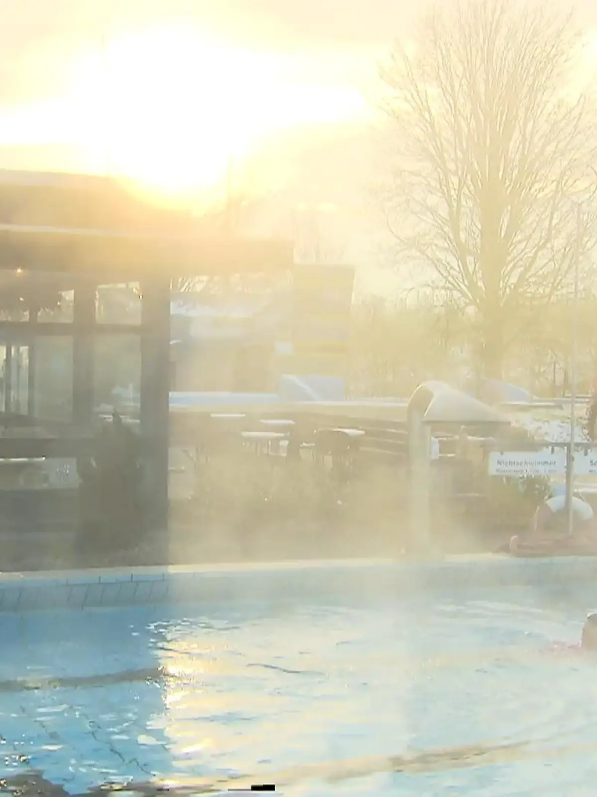 Bild zu: "Freibad bis Advent offen"