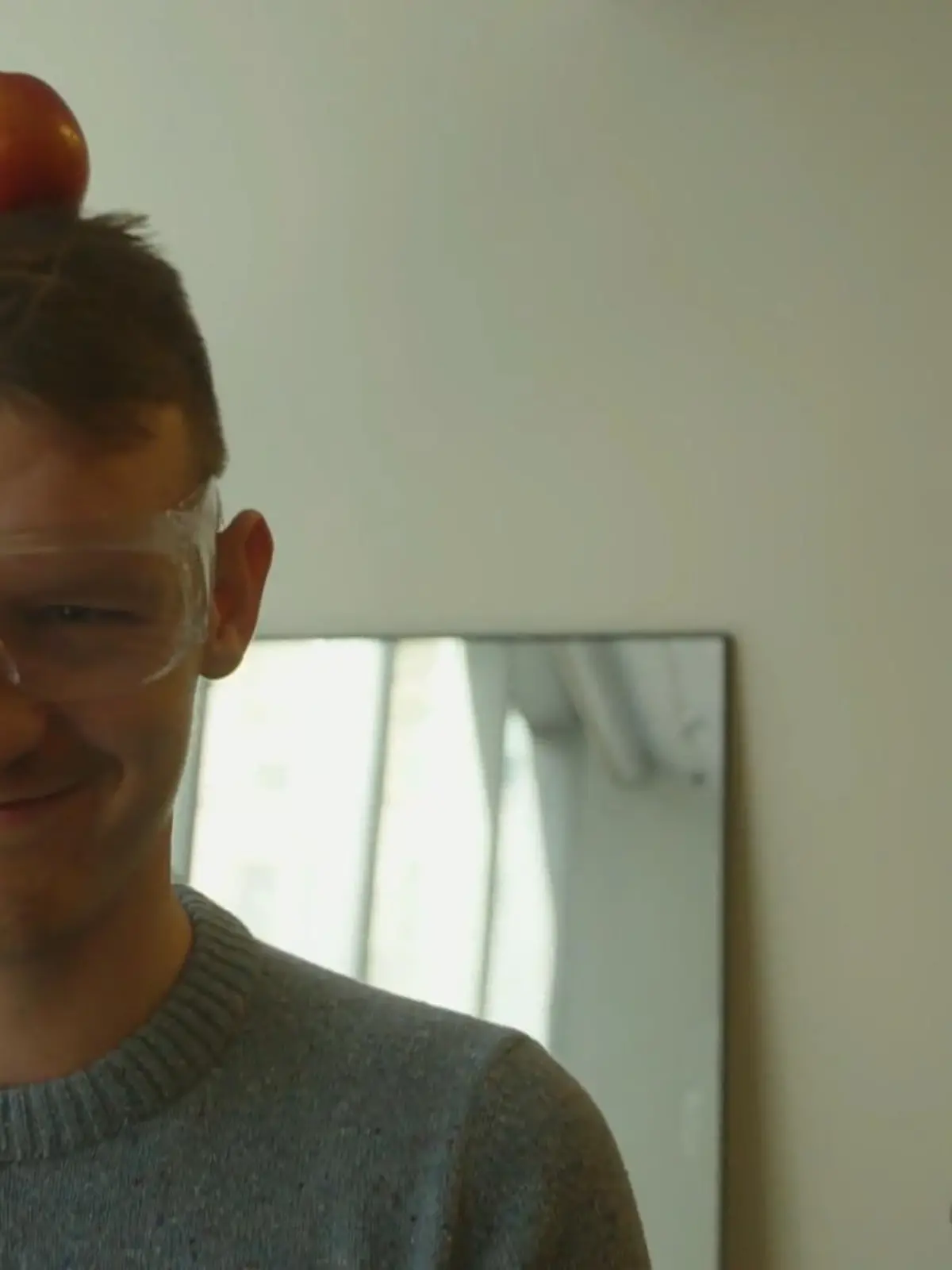 Einfache Tricks mit Karten? Sind Javier Jarquin (41) aus Neuseeland viel zu langweilig! Deswegen hat der ehemalige Programmierer prompt seine eigene Show entwickelt - und tritt jetzt am Broadway in New York auf.