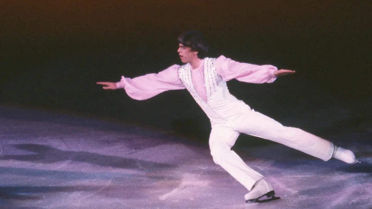 Rudi CERNE, Deutschland, ehemaliger Eiskunstlaeufer, heute Fernsehmoderator, TV-Moderator, nach seiner Amateur-Karriere lief Cerne von 1984 bis 1988 fuer die Show "Holiday on Ice", Aktion, undatierte Aufnahme ca. 1986, Â
