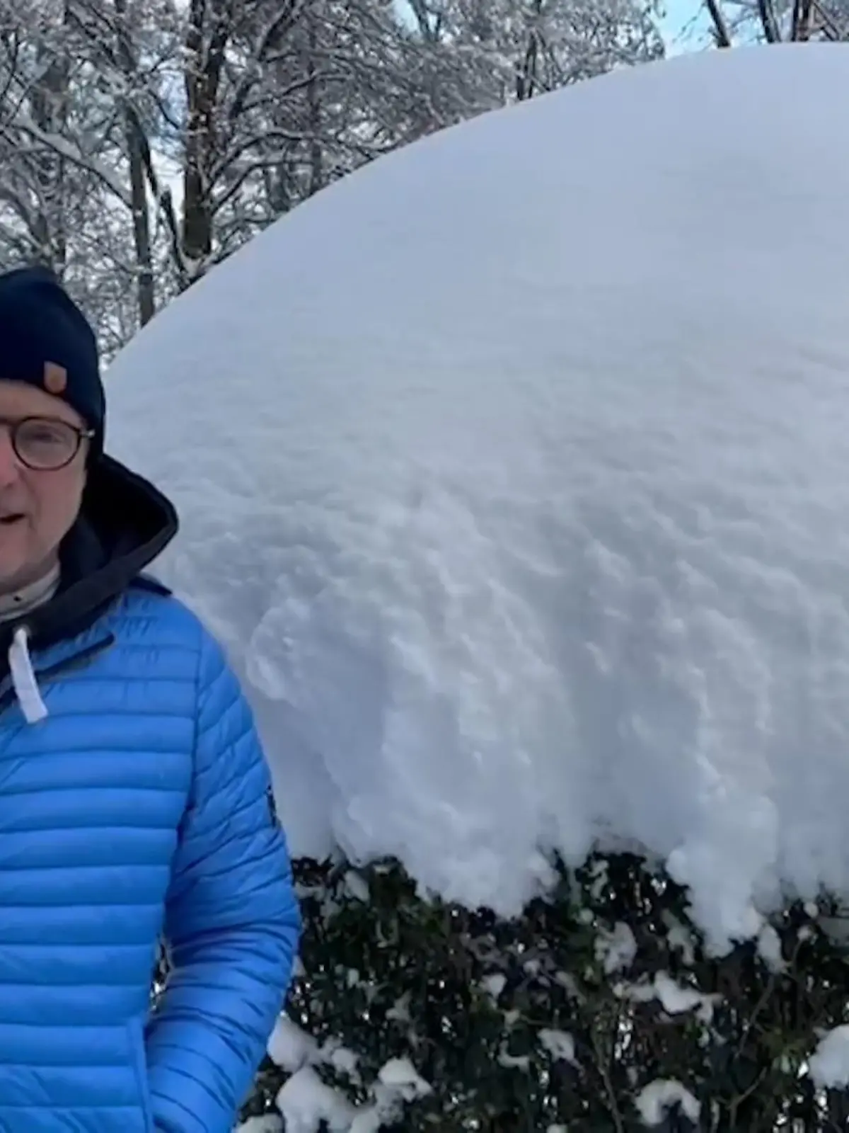 Das hat er sich sicherlich auch anders vorgestellt! Frank Buschmann verpasst das Spiel der Broncos bei den Texans wegen dem Schneechaos in München, aber keine Sorge, der Coach übernimmt.