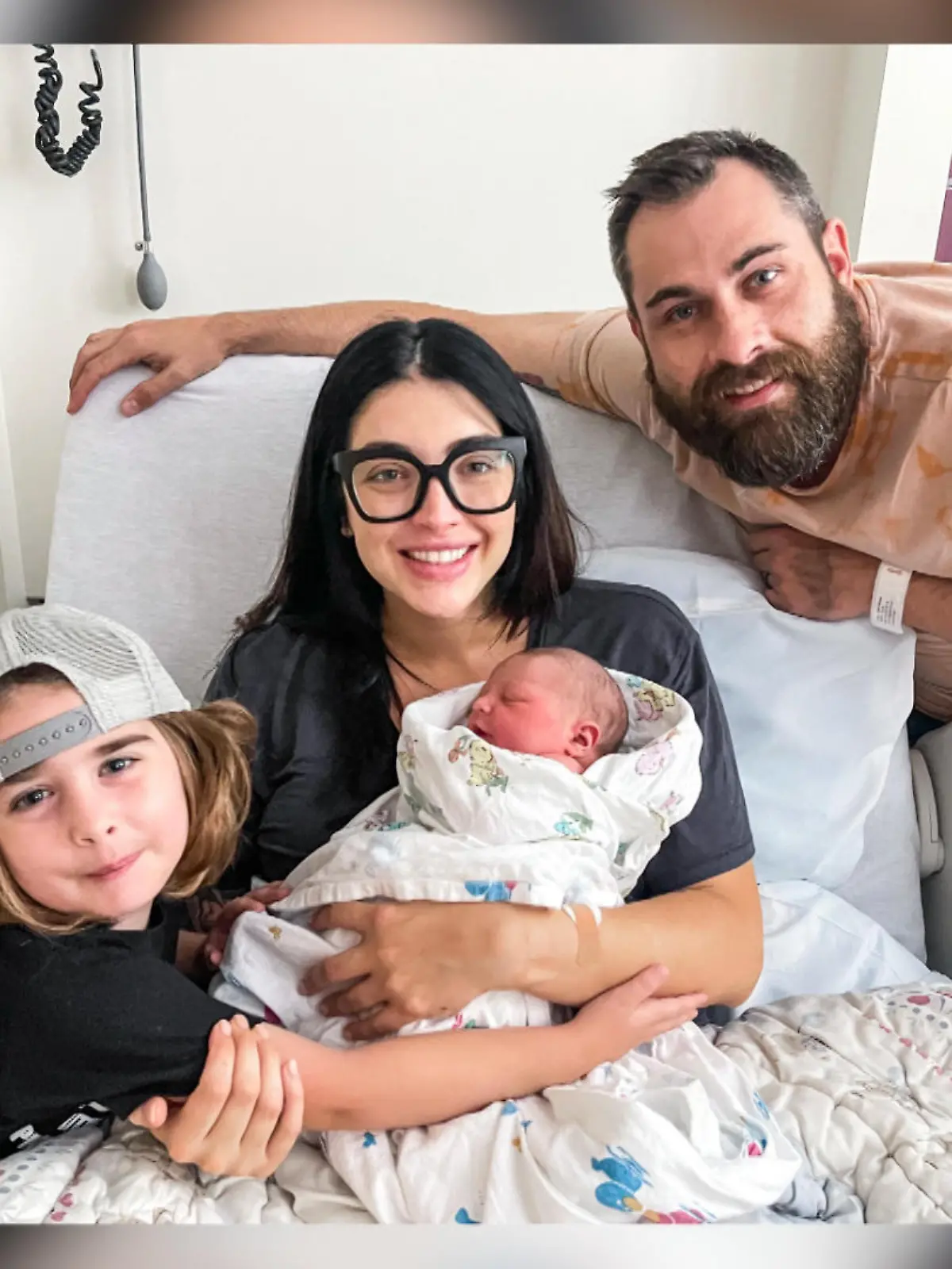 Briitany, Mann Brad, Tochter Liv und Sohn Nash