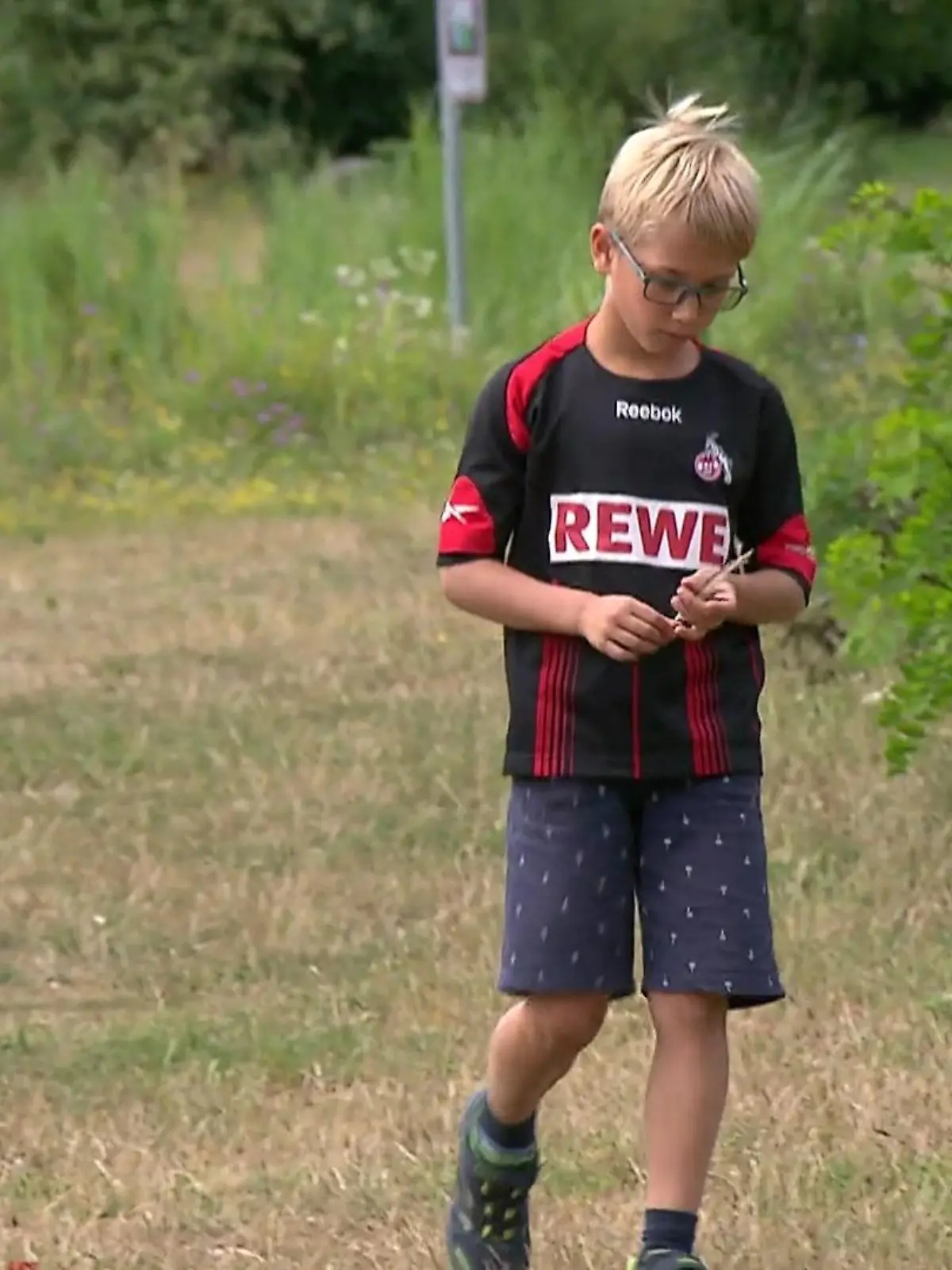 Bild zu: "8-Jähriger hat ungewöhnliche Krankheit"