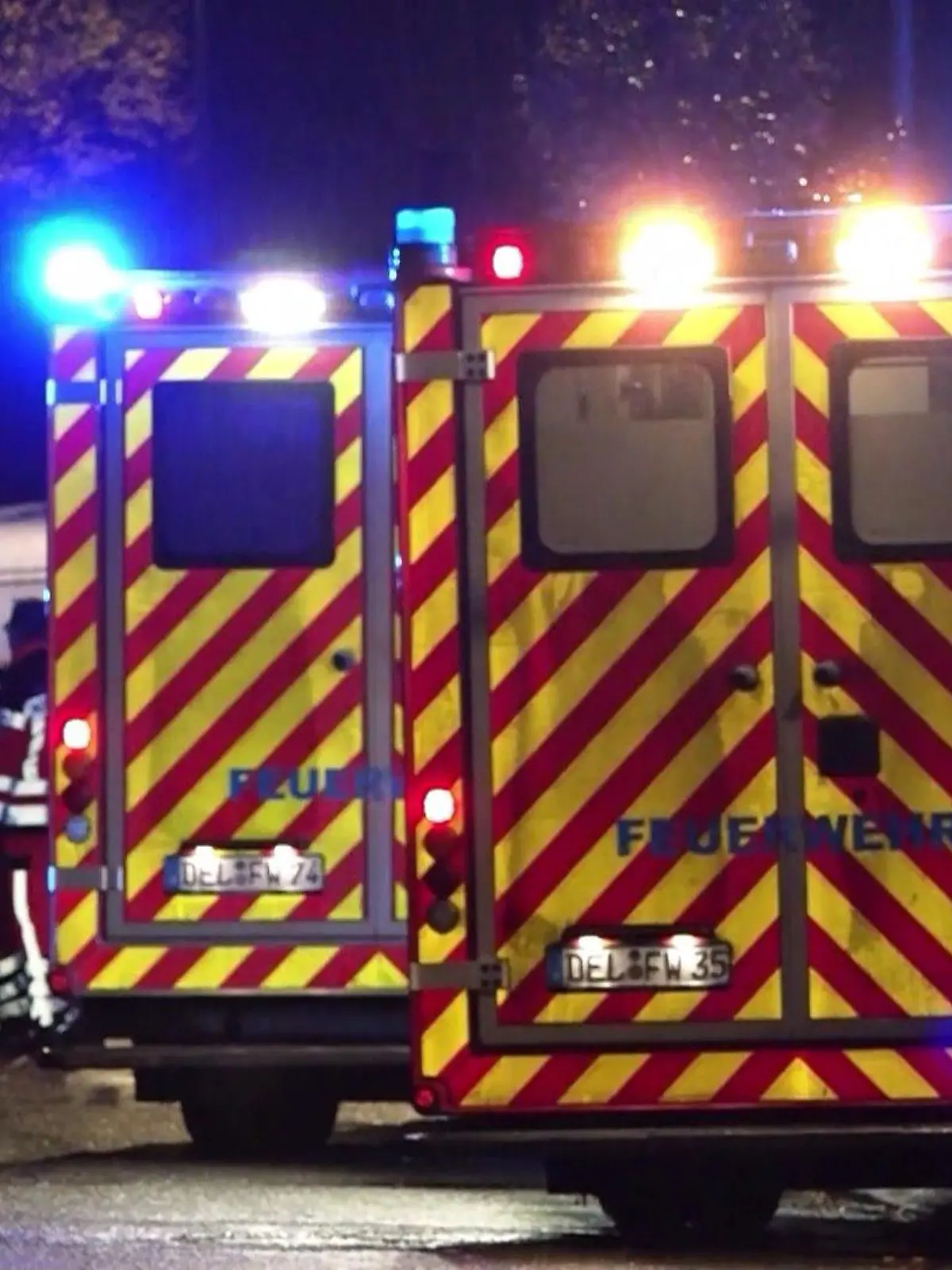 In einem ruhigen Wohngebiet in Delmenhorst kommt es am 19. November zu einem tödlichen Unfall mit Fahrerflucht.