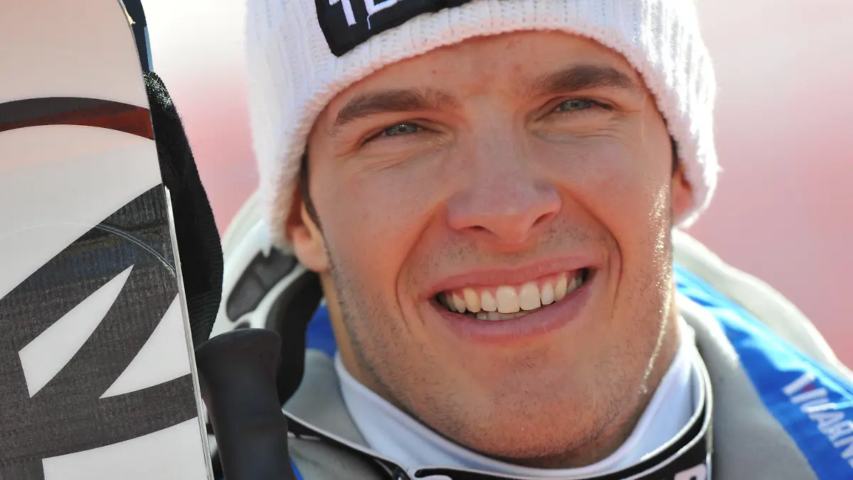 epa02573726 Christof Innerhofer of Italy reacts in the finish area during the Men's Downhill training at the Alpine Skiing World Championships in Garmisch-Partenkirchen, Germany, 10 February 2011. EPA/PETER KNEFFEL +++(c) dpa - Bildfunk+++