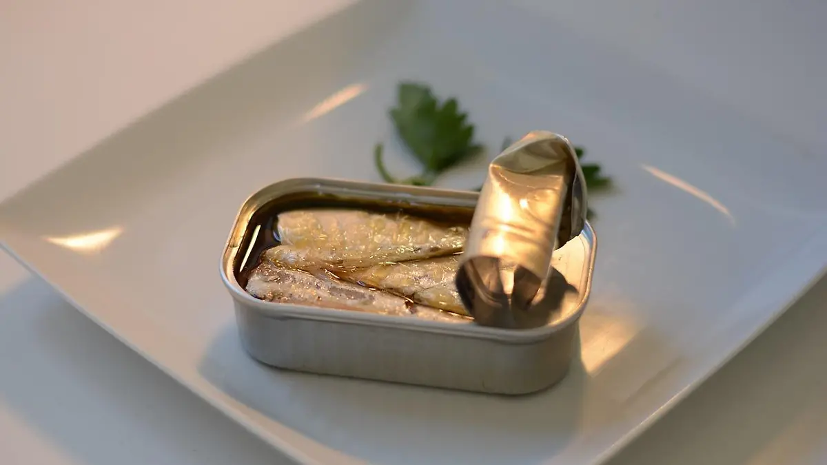 Die selbstgemachten Sardinen-Konserven vergiften 16 Menschen. (Symbolbild)