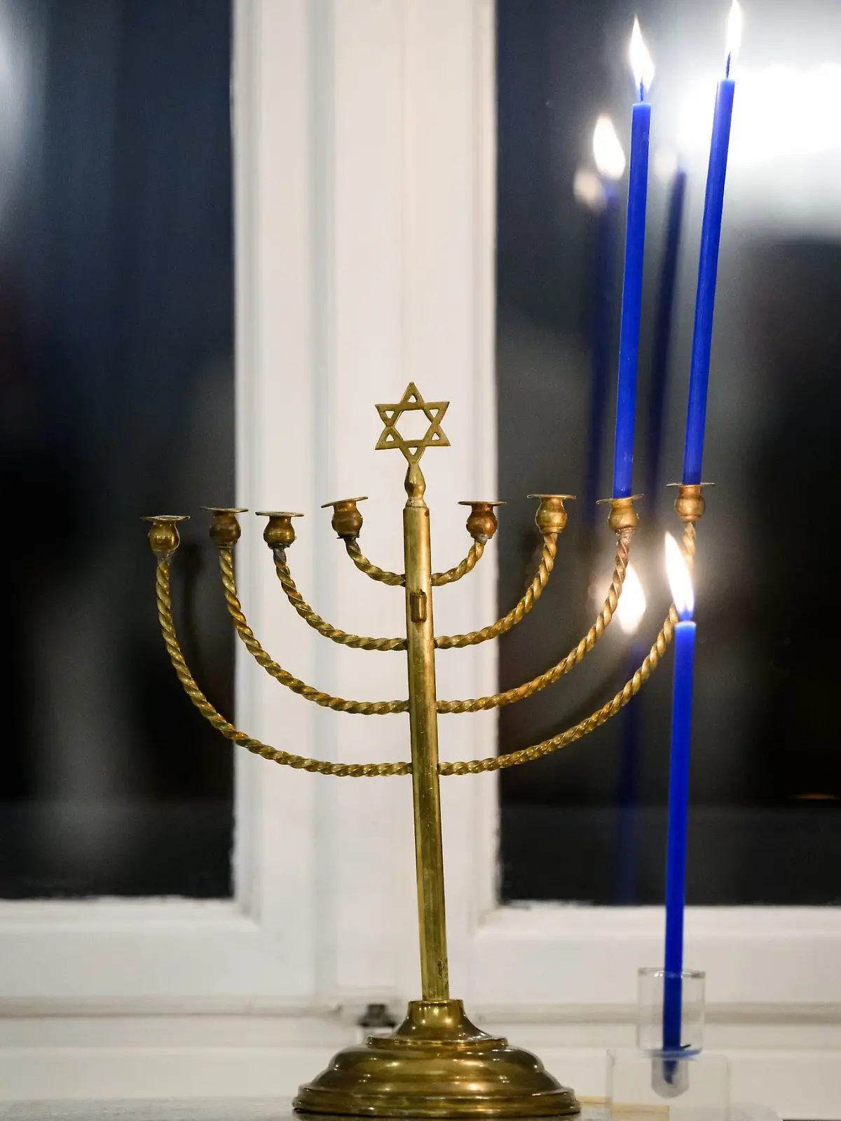 Der Chanukka-Leuchter.