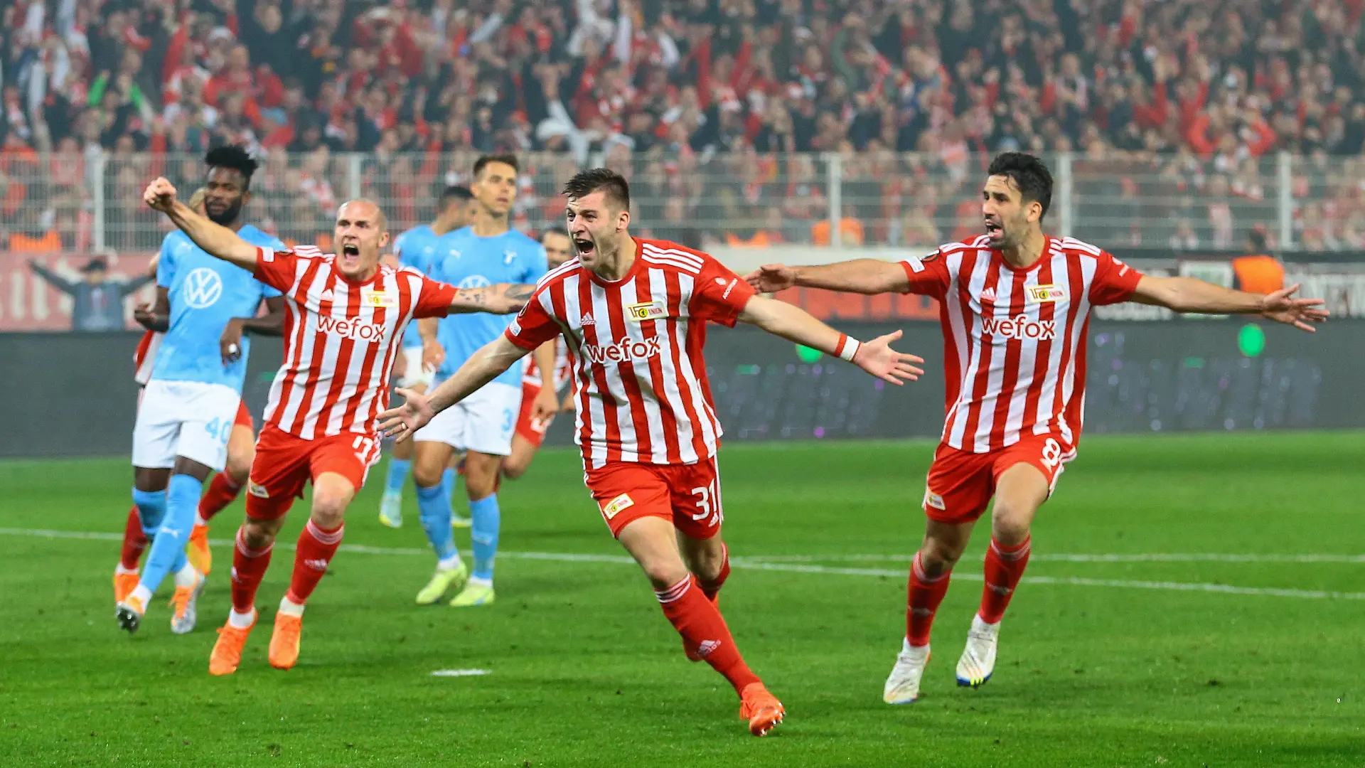13.10.2022, xtgx, Fussball UEFA Europa League, 1. FC Union Berlin - Malmoe FF emspor, v.l. Robin Knoche Union Berlin, 31 Jubel, Torjubel, jubelt ueber das Tor, celebrate the goal, celebration DFL/DFB REGULATIONS PROHIBIT ANY USE OF PHOTOGRAPHS as IMAGE SEQUENCES and/or QUASI-VIDEO Berlin *** 13 10 2022, xtgx, football UEFA Europa League, 1 FC Union Berlin Malmoe FF emspor, v l Robin Knoche Union Berlin, 31 jubilation, goal celebration, celebrates the goal, celebration DFL DFB REGULATES PROHIBIT ANY USE OF PHOTOGRAPHS as IMAGE SEQUENCES and or QUASI VIDEO Berlin